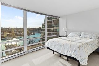 Photo 5: 702 1501 HOWE Street in Vancouver: Yaletown Condo for sale in "888 Beach" (Vancouver West)  : MLS®# R2850055
