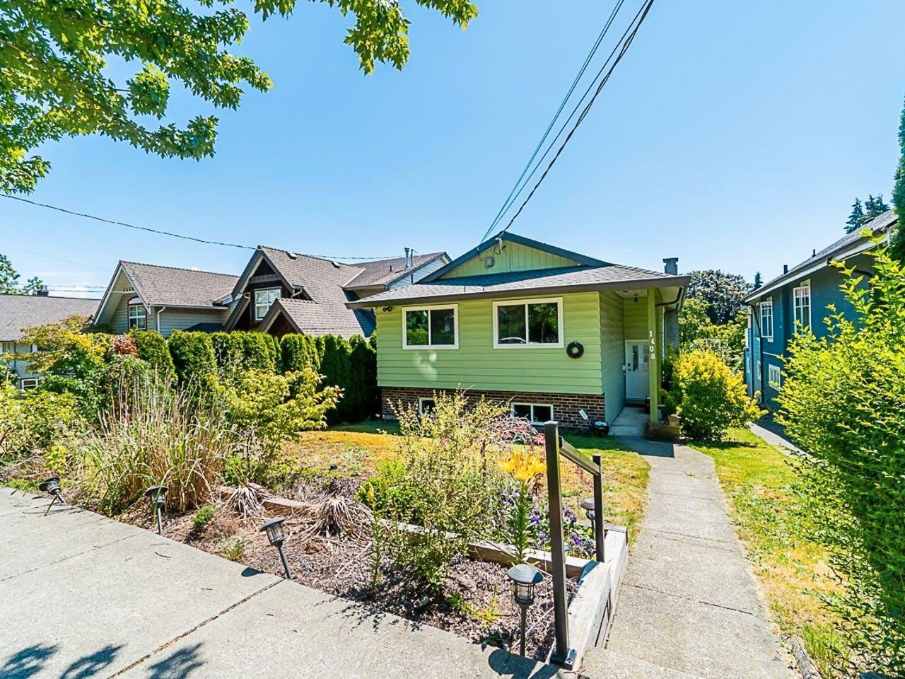 Main Photo: 1408 HAMILTON Street in New Westminster: West End NW House for sale in "WEST END" : MLS®# R2705993