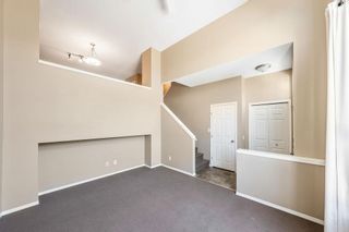 Photo 4: 278 Elgin Way SE in Calgary: McKenzie Towne Row/Townhouse for sale : MLS®# A2038153