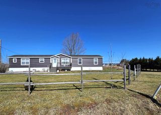 Photo 2: 8 Sunrise Court in Upper Onslow: 104-Truro / Bible Hill Residential for sale (Northern Region)  : MLS®# 202405913