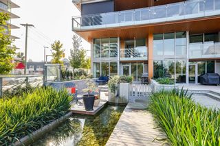 Photo 2: 1785 COLUMBIA Street in Vancouver: False Creek Townhouse for sale in "AVENUE ONE" (Vancouver West)  : MLS®# R2739128