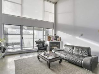 Photo 3: K 489 W 6TH Avenue in Vancouver: Cambie Condo for sale in "Miro" (Vancouver West)  : MLS®# R2235073