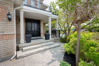 Photo 3: 93 St Joan Of Arc Avenue in Vaughan: Maple House (2-Storey) for sale : MLS®# N6059200