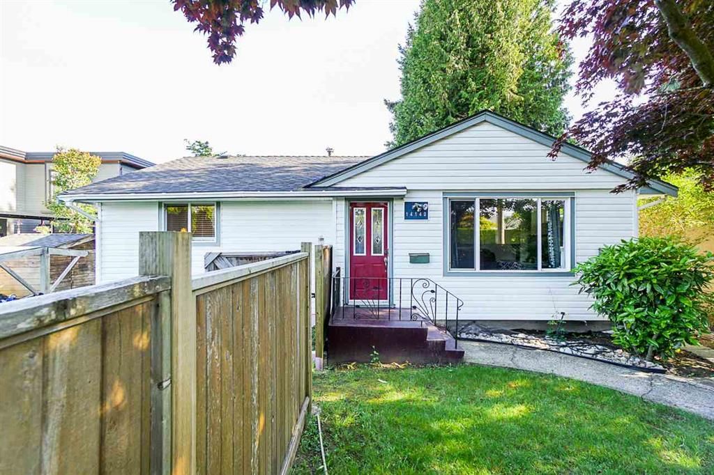 Main Photo: 14140 north bluff: White Rock House for sale (South Surrey White Rock) 