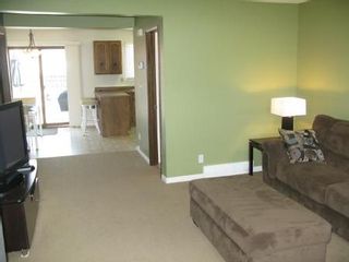 Photo 5: Charming 3 Bedroom Side-By Side