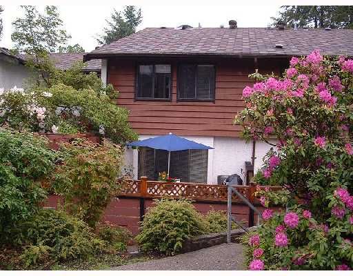 Photo 1: Photos: 984 HOWIE Avenue in Coquitlam: Central Coquitlam Townhouse for sale in "WILDWOOD PLACE" : MLS®# V739572