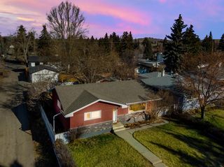 Photo 2: 3352 Barr Road NW in Calgary: Brentwood Detached for sale : MLS®# A2029534