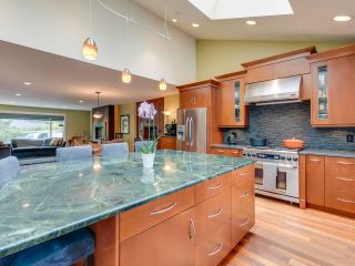 Photo 5: 615 BURLEY Drive in West Vancouver: Cedardale House for sale : MLS®# R2877642