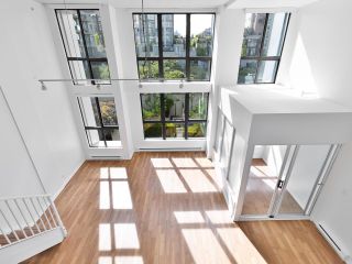 Photo 5: 210 1238 SEYMOUR Street in Vancouver: Downtown VW Condo for sale in "THE SPACE" (Vancouver West)  : MLS®# R2879223
