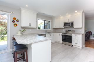 Photo 10: 1546 Keating Cross Rd in Central Saanich: CS Keating House for sale : MLS®# 851254