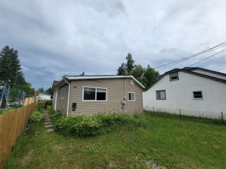 Photo 2: 742 KINCHANT Street in Quesnel: Quesnel - Town House for sale in "North Quesnel" : MLS®# R2709375