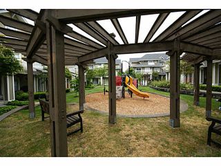 Photo 17: 30 7388 MACPHERSON Avenue in Burnaby: Metrotown Townhouse for sale in "ACACIA GARDENS" (Burnaby South)  : MLS®# V1125482