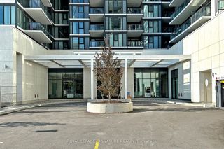 Photo 2: 9000 Jane St Unit #818 in Vaughan: Vellore Village Condo for sale : MLS®# N7324134