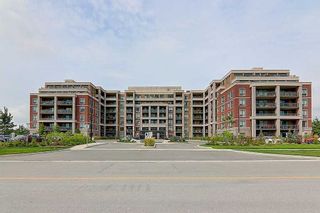 Photo 2: 215 25 Baker Hill Boulevard in Whitchurch-Stouffville: Stouffville Condo for sale : MLS®# N5335820