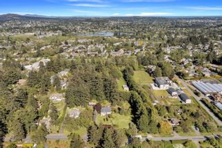 Photo 20: 4061 Holland Ave in Saanich: SW Strawberry Vale House for sale (Saanich West)  : MLS®# 904069