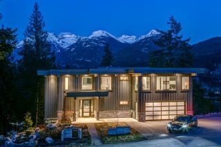 Main Photo: 9316 AUTUMN Place in Whistler: Emerald Estates House for sale : MLS®# R2863755