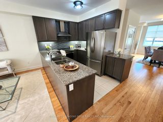 Photo 7: 28 Mcclary's Way in Markham: Unionville House (3-Storey) for sale : MLS®# N8294598