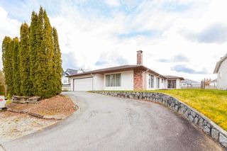 Main Photo: 23156 122 Avenue in Maple Ridge: East Central House for sale in "Blossom Park" : MLS®# R2447512