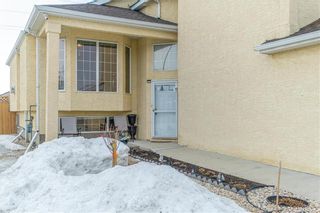 Photo 2: 223 Craigmohr Drive in Winnipeg: Richmond West Residential for sale (1S)  : MLS®# 202205345