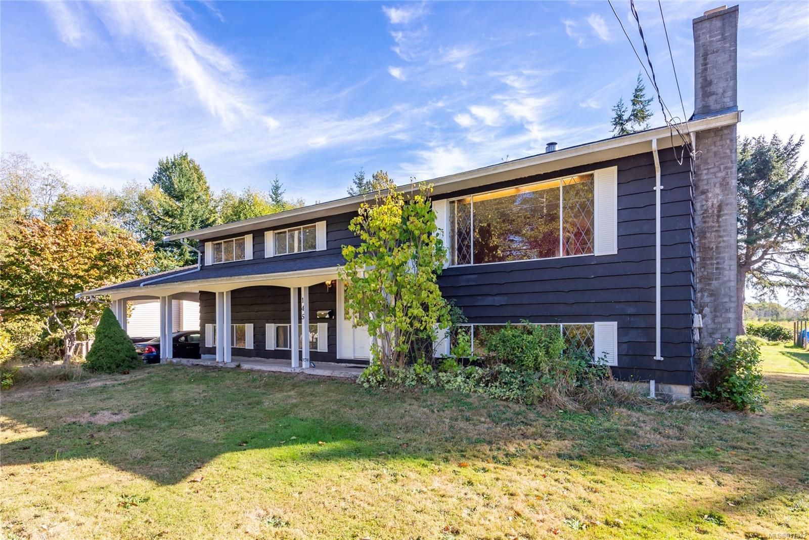 Main Photo: 145 Crawford Rd in Campbell River: CR Campbell River South House for sale : MLS®# 917342