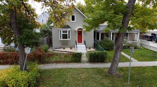 Photo 2: 15 Knappen Avenue in Winnipeg: Wolseley Residential for sale (5B)  : MLS®# 202223989