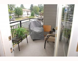 Photo 8: 207 2253 WELCHER Avenue in Port Coquitlam: Central Pt Coquitlam Condo for sale in "ST. JAMES GATE" : MLS®# V803660