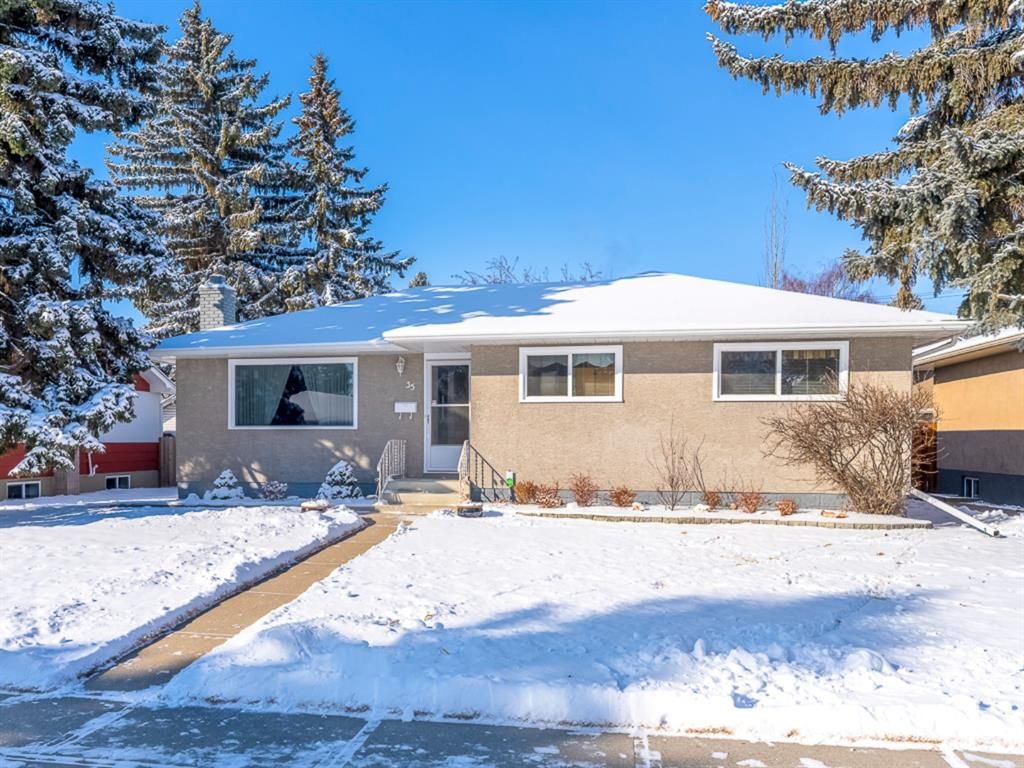Main Photo: 35 Cuthbert Place NW in Calgary: Collingwood Detached for sale : MLS®# A1186564