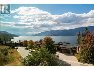 Photo 2: 1670 Travertine Drive in Lake Country: House for sale : MLS®# 10286046