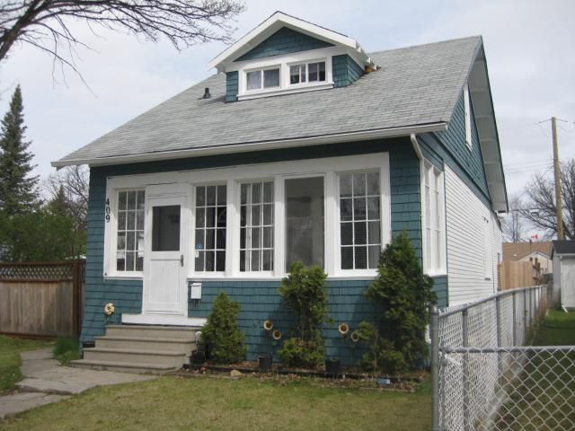 Main Photo: 409 Edgewood Street in WINNIPEG: St Boniface Residential for sale (South East Winnipeg)  : MLS®# 1208733