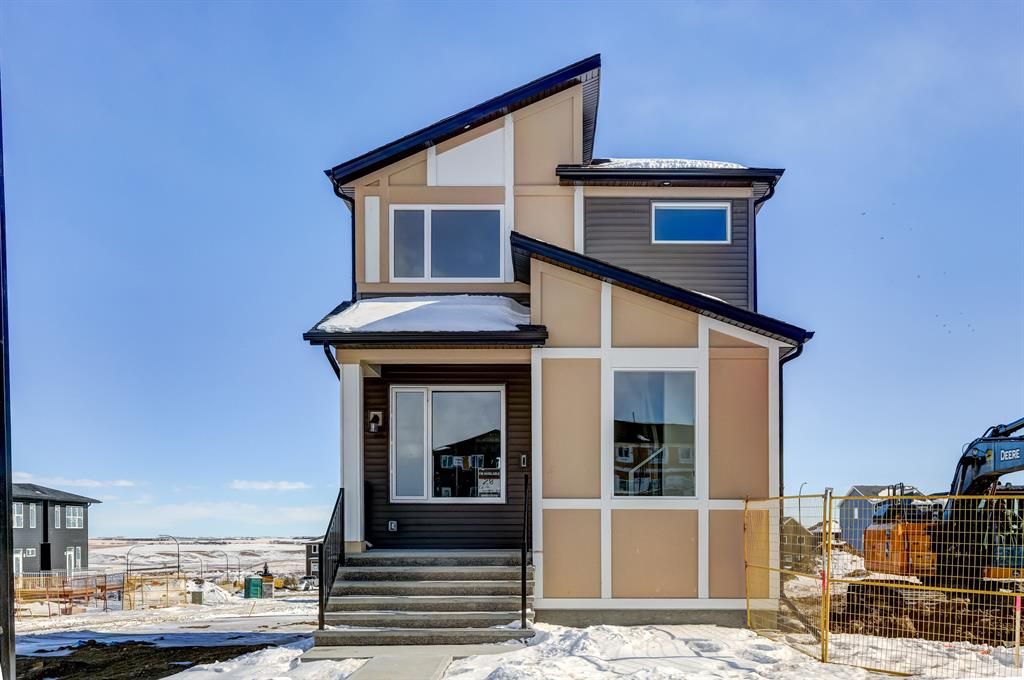 Main Photo: 28 Edith Terrace NW in Calgary: C-473 Detached for sale : MLS®# A2029336