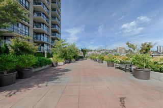 Photo 17: 408 1 RENAISSANCE SQUARE in New Westminster: Quay Condo for sale : MLS®# R2104953