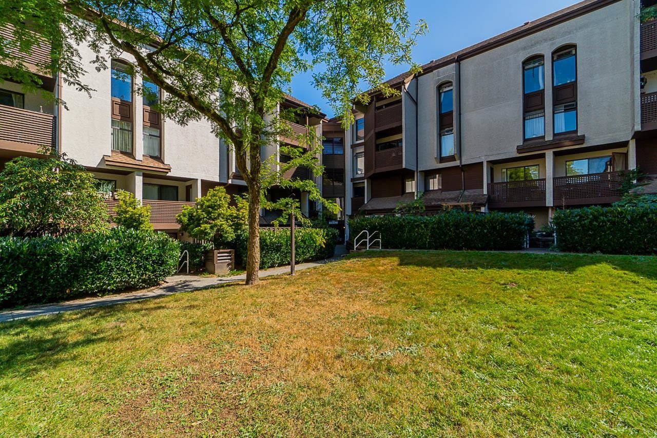 Main Photo: 405 340 GINGER Drive in New Westminster: Fraserview NW Condo for sale : MLS®# R2742825