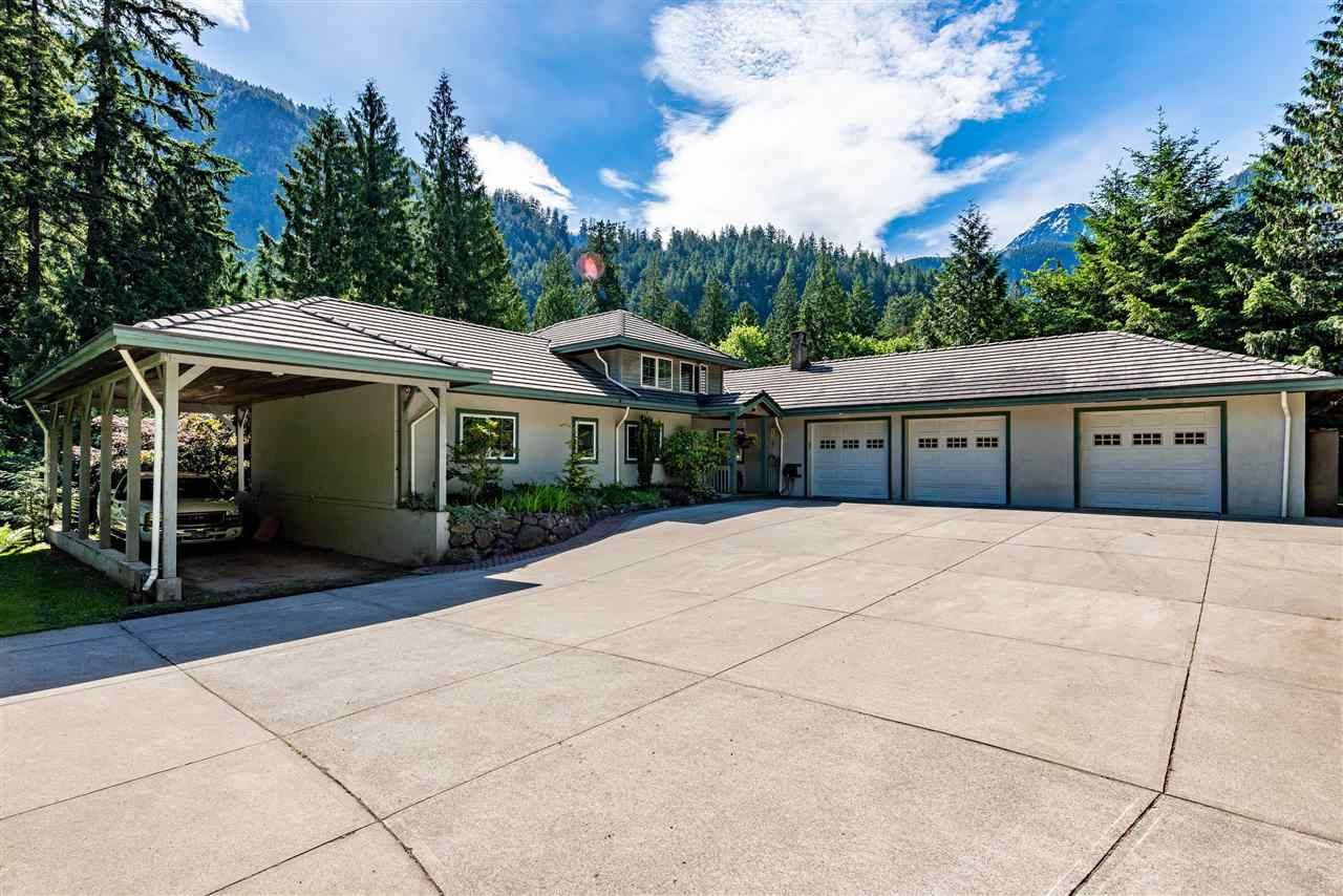 Main Photo: 19532 SILVER SKAGIT Road in Hope: Hope Silver Creek House for sale : MLS®# R2588504