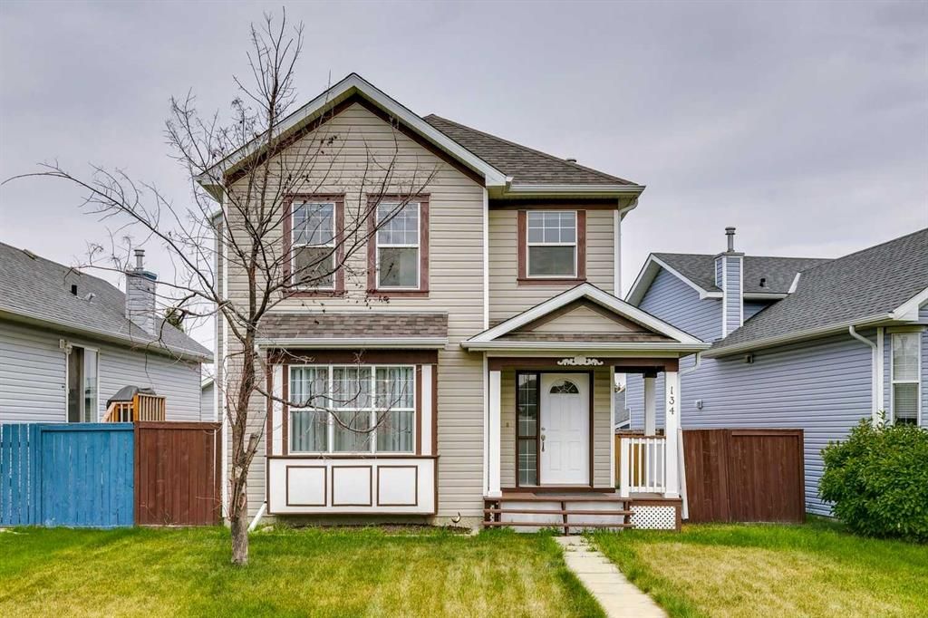 Main Photo: 134 Bridleridge Way SW in Calgary: Bridlewood Detached for sale : MLS®# A2074474
