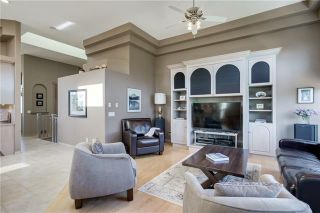 Photo 11: 2 SPRINGBOROUGH Green SW in Calgary: Springbank Hill Detached for sale : MLS®# C4302363
