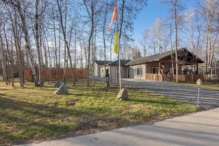 Main Photo: 61 Burrows Road in Pinawa: R18 Residential for sale : MLS®# 202411280