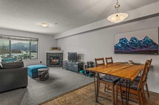 Photo 2: 124 300 Palliser Lane: Canmore Apartment for sale : MLS®# A2102458
