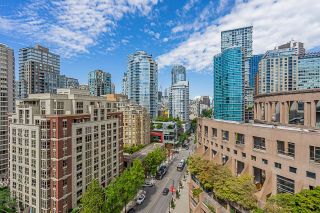 Photo 2: 1805 788 HAMILTON Street in Vancouver: Downtown VW Condo for sale in "TV Towers" (Vancouver West)  : MLS®# R2715308