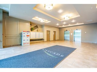 Photo 2: 402 1415 PARKWAY BOULEVARD in Coquitlam: Westwood Plateau Condo for sale : MLS®# R2416229
