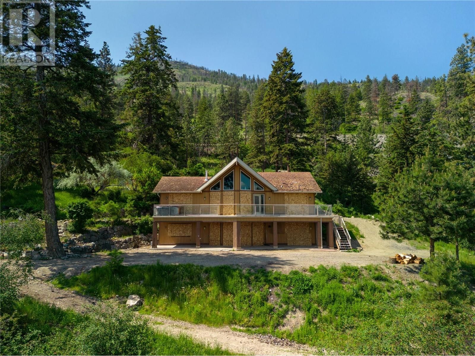 Main Photo: 7250 Highway 97 S in Peachland: House for sale : MLS®# 10301696