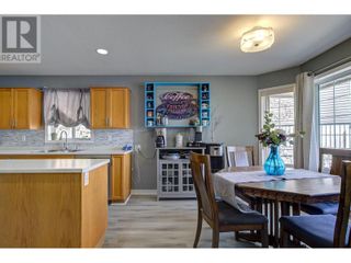 Photo 3: 5812 Richfield Place Westmount: Okanagan Shuswap Real Estate Listing: MLS®# 10309308