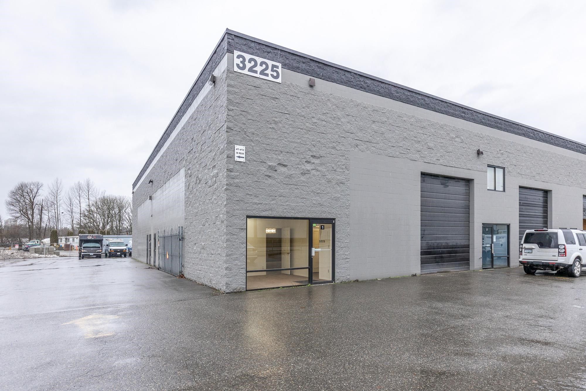 Main Photo: 1 3225 MCCALLUM Road in Abbotsford: Central Abbotsford Industrial for sale : MLS®# C8048745