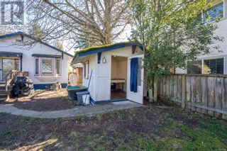 Photo 28: 3228 Seaton St in Saanich: House for sale : MLS®# 956144