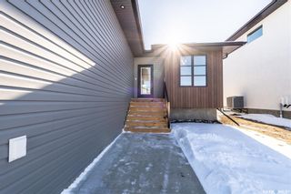 Photo 2: 41 Clunie Court in Moose Jaw: VLA/Sunningdale Residential for sale : MLS®# SK955079