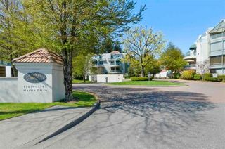 Photo 1: 406 1725 MARTIN Drive in Surrey: Sunnyside Park Surrey Condo for sale in "SOUTHWYND" (South Surrey White Rock)  : MLS®# R2873567