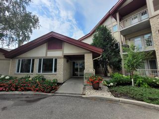 Photo 1: 302W 1780 Grant Avenue in Winnipeg: River Heights South Condominium for sale (1D)  : MLS®# 202219331