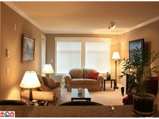 Photo 5: 205 33255 OLD YALE Road in Abbotsford: Central Abbotsford Condo for sale in "THE BRIXTON" : MLS®# F1028837