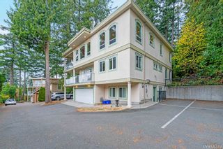 Photo 1: 1355 EVERALL Street: White Rock House for sale (South Surrey White Rock)  : MLS®# R2776685