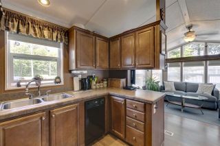 Photo 13: 27 40022 GOVERNMENT Road in Squamish: Garibaldi Estates Manufactured Home for sale in "Angelo's Trailer Park" : MLS®# R2379111