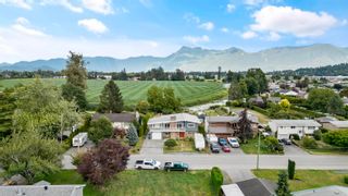 Photo 2: 10700 MCDONALD Road in Chilliwack: Fairfield Island House for sale : MLS®# R2820727